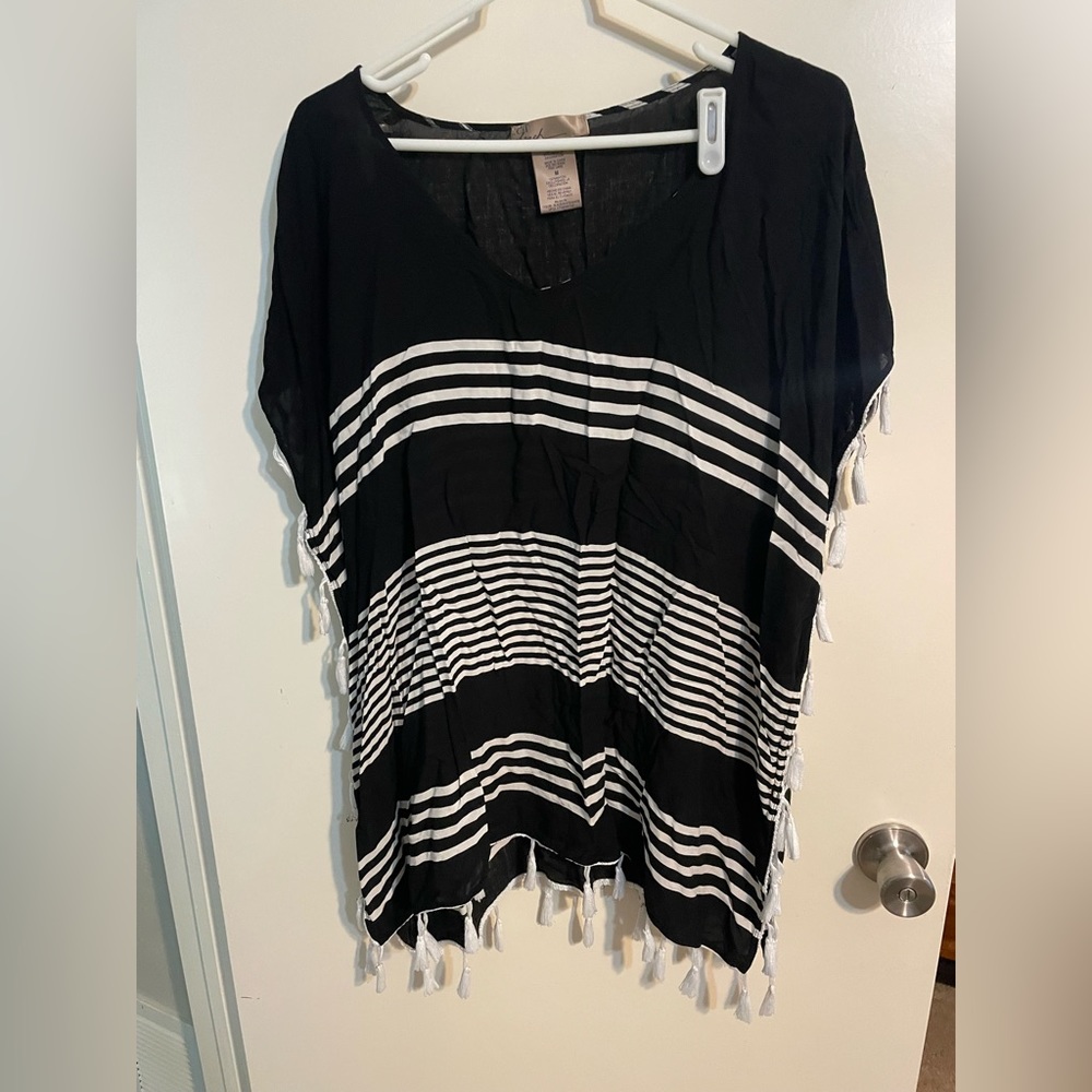 Cover up with tassels